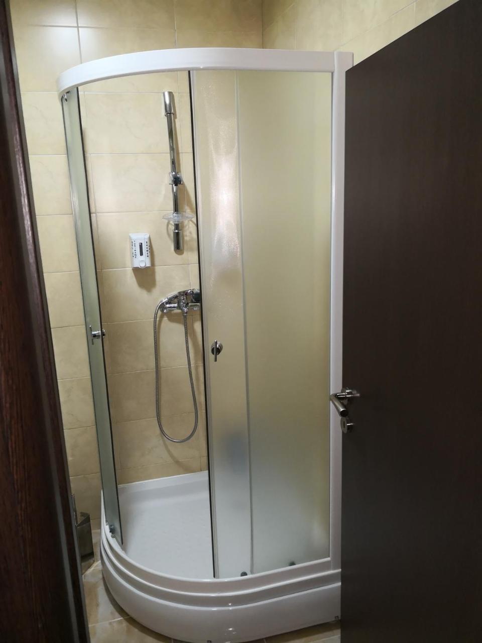 "Poseidon" Centar Aparthotel Stari Banovci Luaran gambar